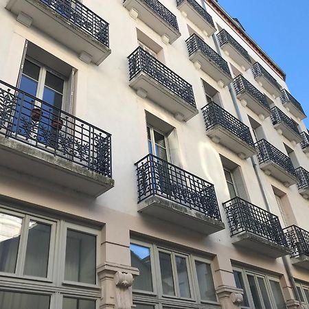Appartamento Le Clemenceau - Hyper Centre - Calme - Proche Thermes Vichy Esterno foto
